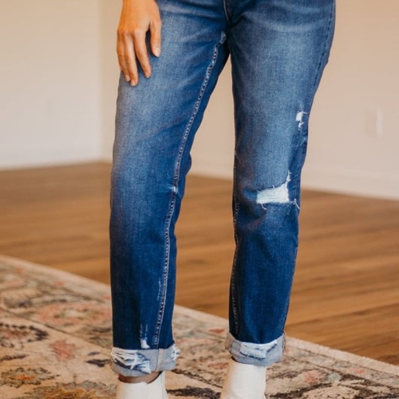 Brand New Vervet Distressed Jean - Picture 8 of 10